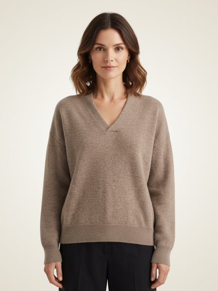 Miravelle - V-neck Cashmere Sweater | The Cashmere Studio