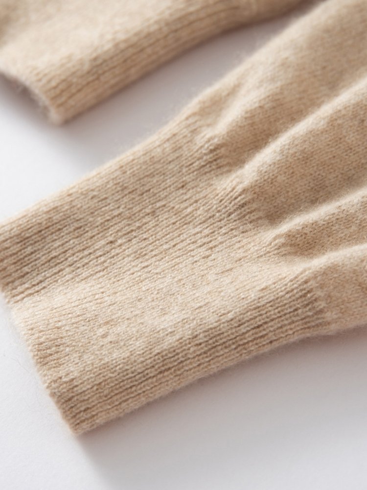 Miravelle - V-neck Cashmere Sweater | The Cashmere Studio