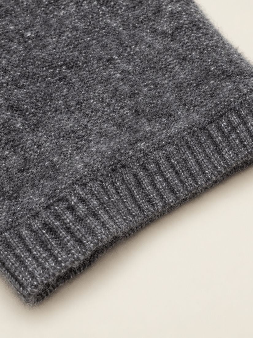 Venyra - Dark Gray V-Neck Cashmere Vest | The Cashmere Studio