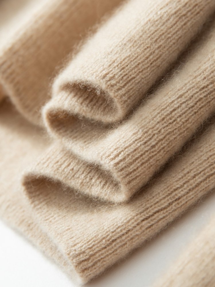 Jasirae - Mock Neck Cashmere Sweater | The Cashmere Studio